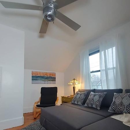Historic W/Deck, King Bed & Air By Lake Michigan Manistee Exterior photo